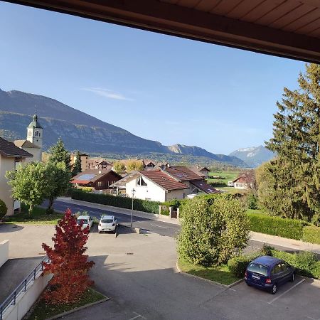 Appartement Plein Centre Village, Vue Montagnes, Proximite Immediate Lac Doussard Exterior foto