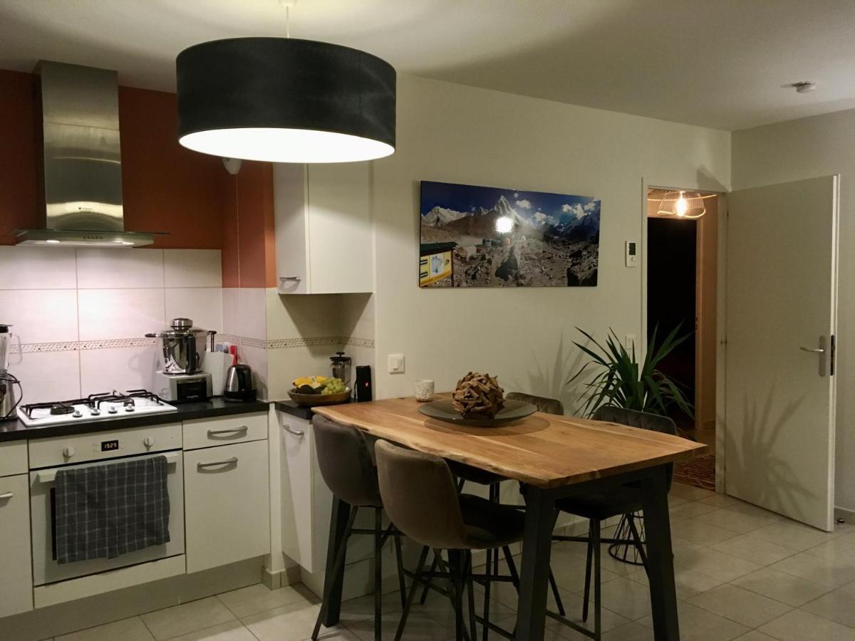 Appartement Plein Centre Village, Vue Montagnes, Proximite Immediate Lac Doussard Exterior foto