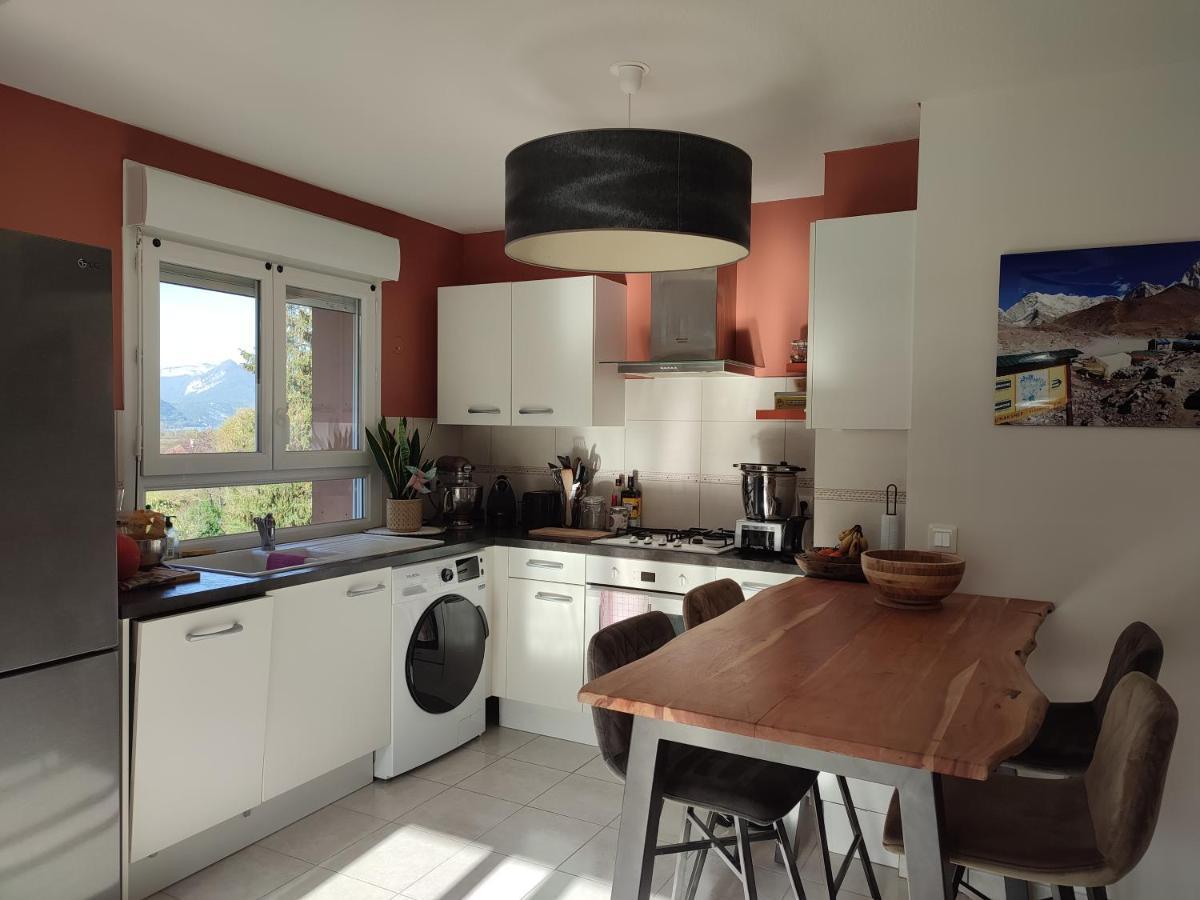 Appartement Plein Centre Village, Vue Montagnes, Proximite Immediate Lac Doussard Exterior foto